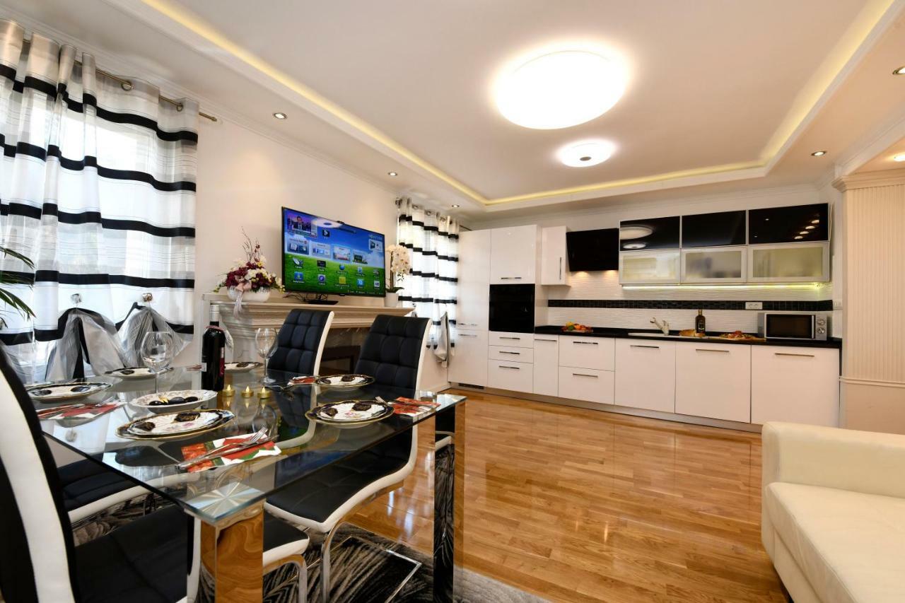 Apartment Markovski 포레치 외부 사진